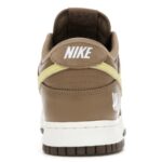 SB DUNK Low "Undefeated Brown" - Imagen 4