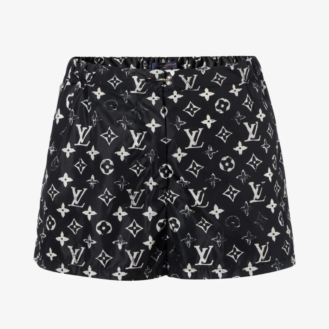 LC-Shorts-1-1-1.webp Shorts LV Stencil-effect Monogram - Imagen 1